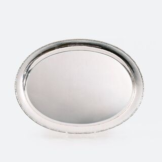 A large Serving Tray in modern Design