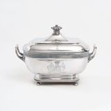 A Large noble George III Tureen