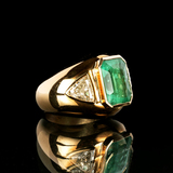 A high-value Emerald Diamond Ring with Diamonds in Triangle - image 3