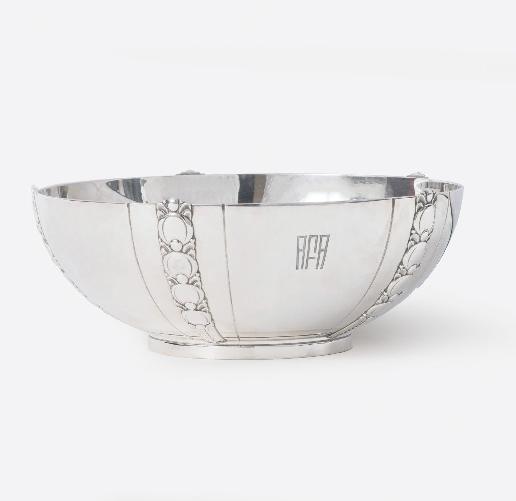 Tiffany & Co. - An Art deco Serving Dish 'Pumpkin Vine' An Art deco Serving Dish 'Pumpkin Vine'