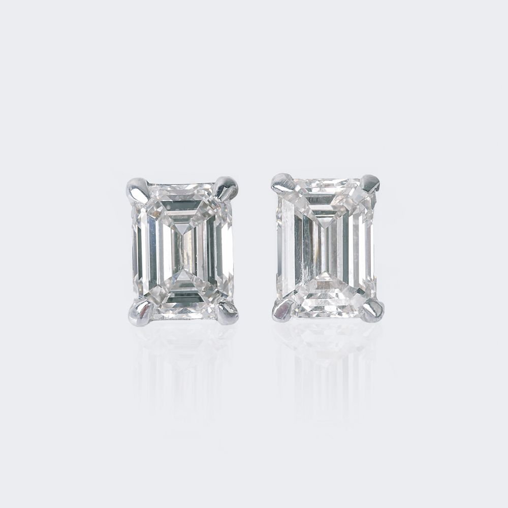 A Pair of Solitaire Diamond Earstuds in Emerald Cut A Pair of Solitaire Diamond Earstuds in Emerald Cut