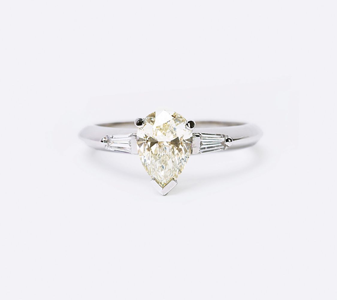 A Diamond Ring in Pearshaped Cut