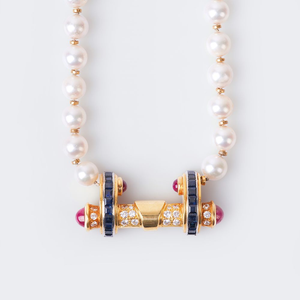 Brillant-Saphir-Rubin-Anhänger an Perlenkette