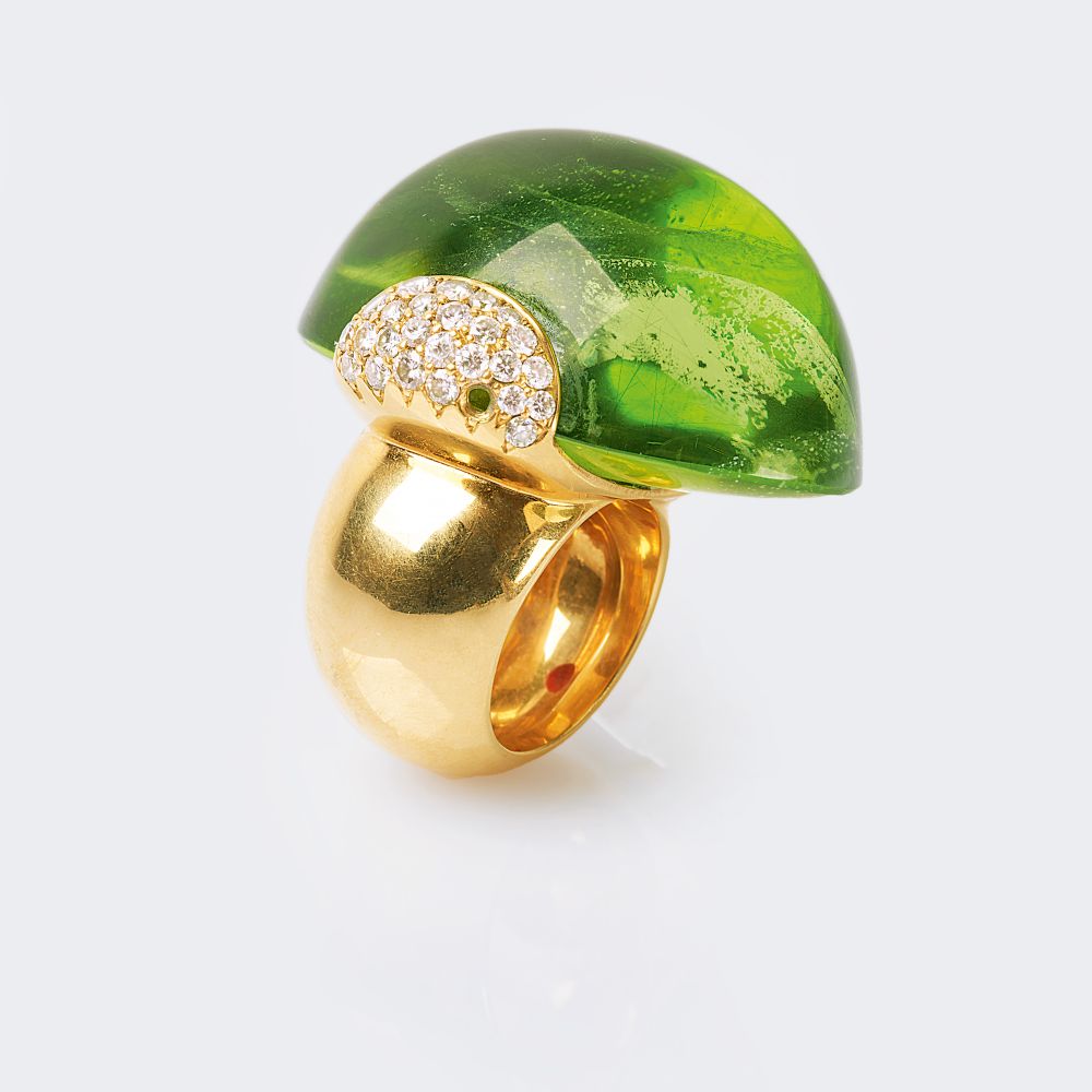 A highcarat Peridot Diamond Cocktailring