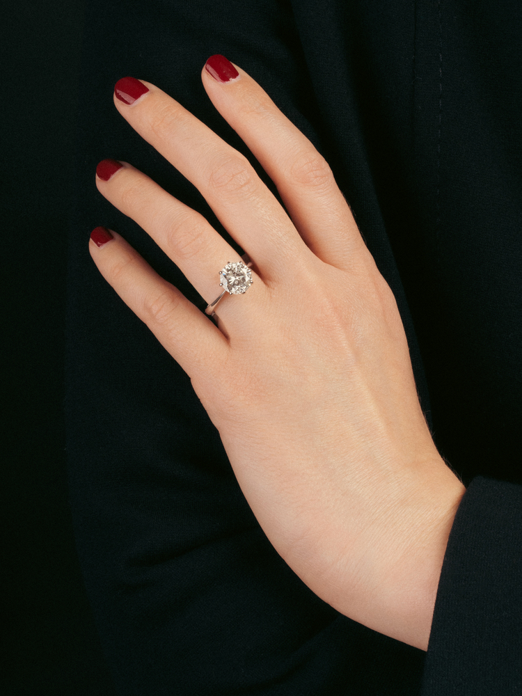 A highcarat Solitaire Diamond Ring - image 3