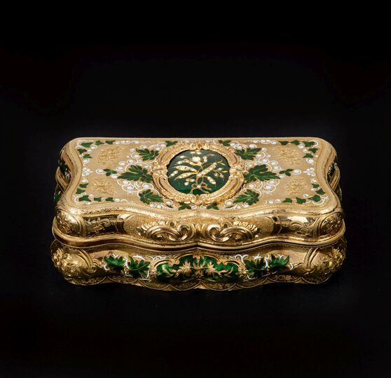 A Swiss Gold and Enamel Snuffbox