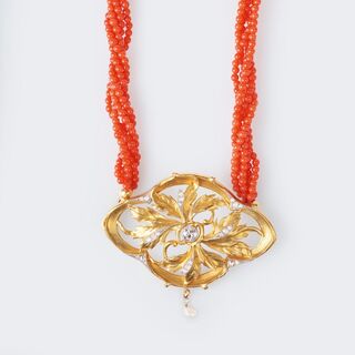 Art Nouveau Diamant-Anhänger an Korallen-Kette