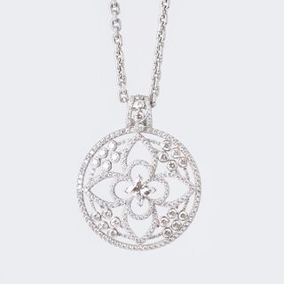 An Idylle Blossom Medaillon Pendant on Necklace