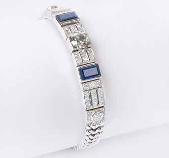 A Sapphire Diamond Bracelet with Solitaire