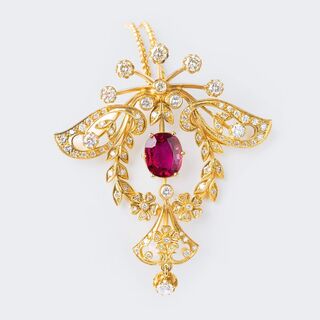 Anhänger mit natürlichem Rubin und Diamanten an Kette