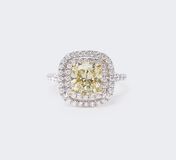 Fancy-Diamant Ring mit Brillant-Besatz - Bild 1