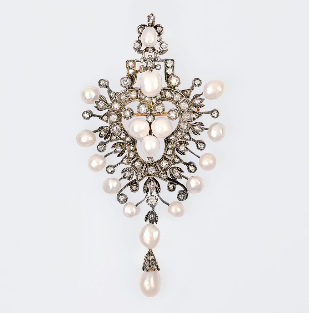 A Belle Epoqu 'Pendentif Goutte' with Diamond and Natural Pearls A Belle Epoqu 'Pendentif Goutte' with Diamond and Natural Pearls