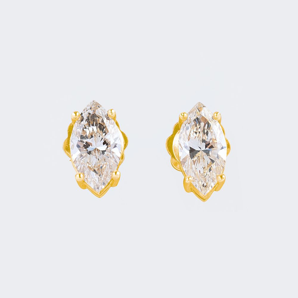 A Pair of Solitaire Diamond Earstuds