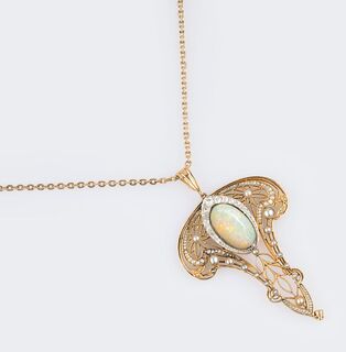 Art-Nouveau Opal-Diamant-Anhänger mit Naturperlen an Kette 'Fleur de Trompette'