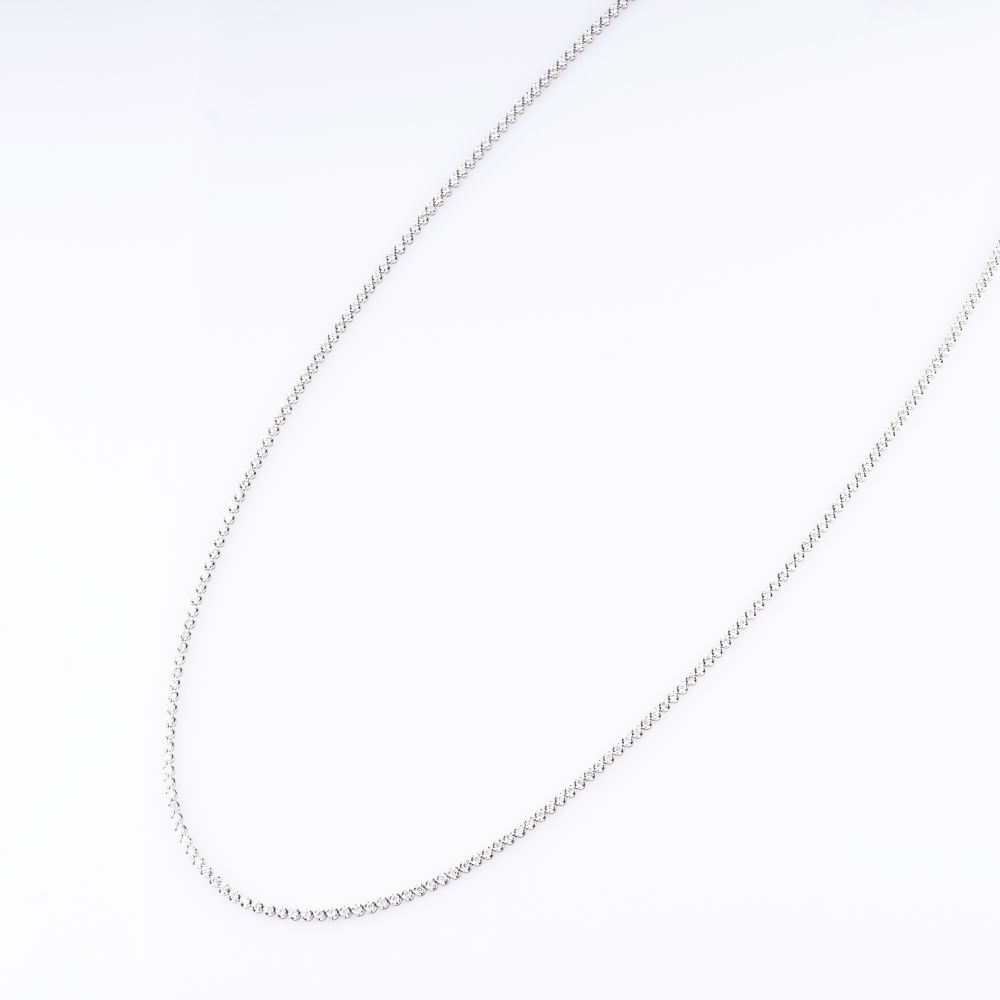A very long, highcarat Rivière Diamond Necklace A very long, highcarat Rivière Diamond Necklace