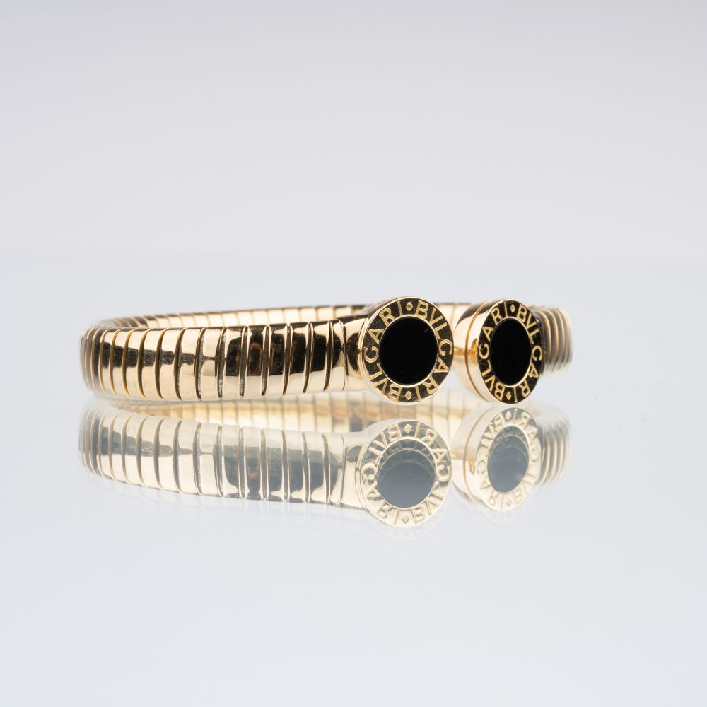A Gold Onyx Bangle Bracelet 'Tubogas' - image 2