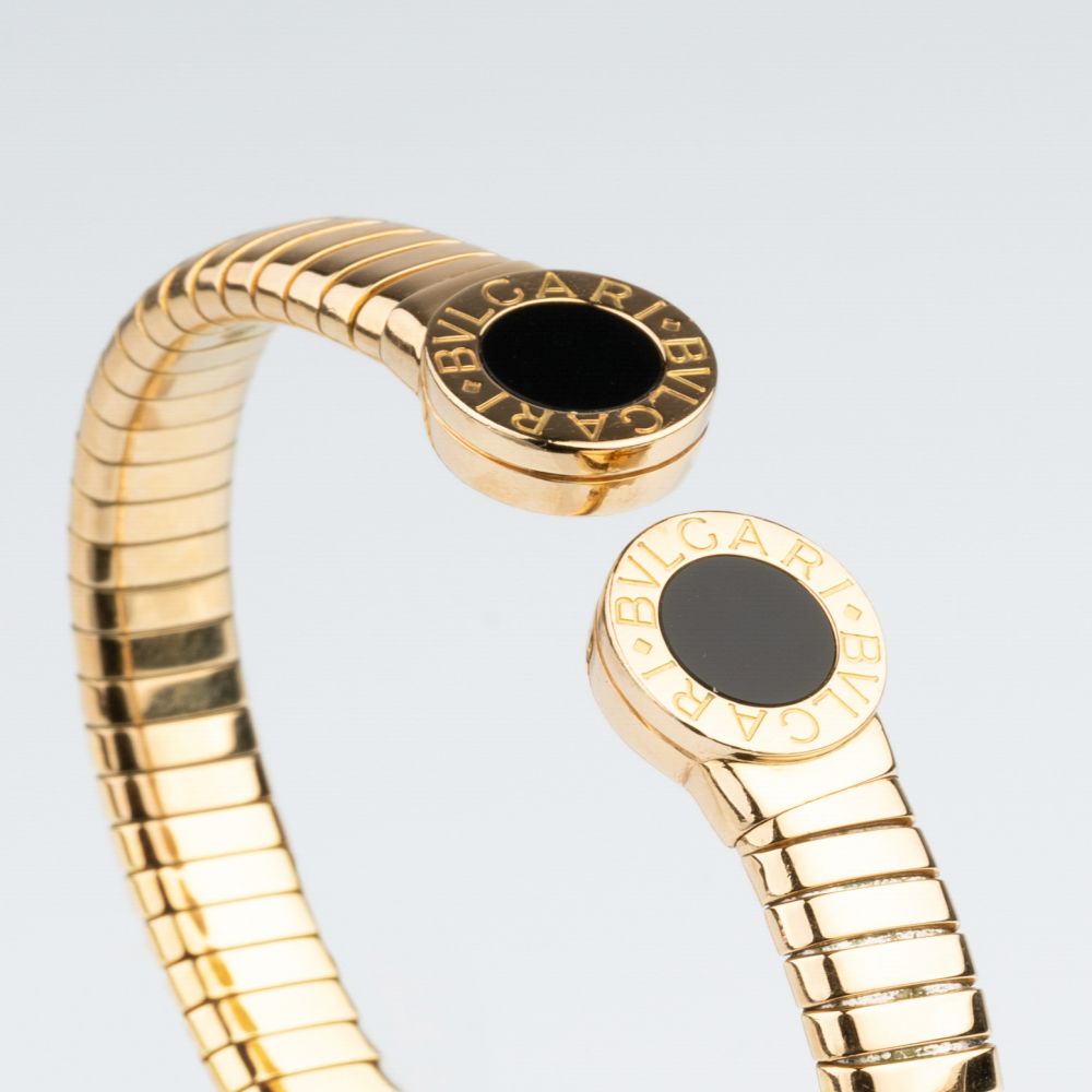 A Gold Onyx Bangle Bracelet 'Tubogas' - image 3