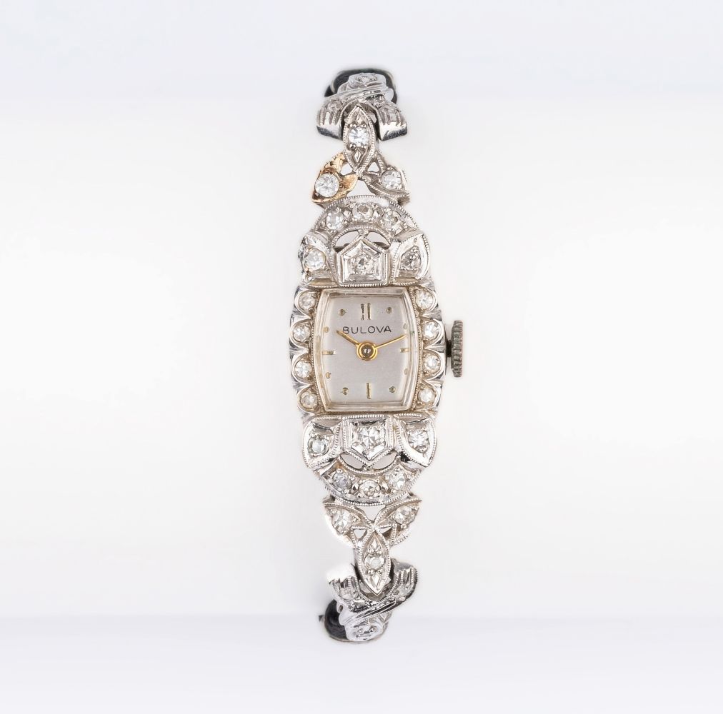 Bulova - An Art-Déco Lady's Wristwatch with Diamonds An Art-Déco Lady's Wristwatch with Diamonds