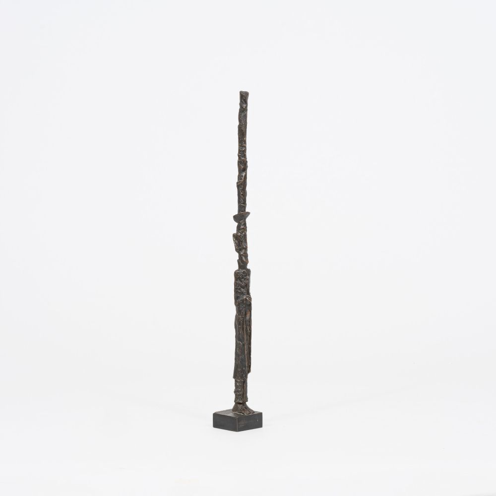 Rolf Kuhrt - Stele 'Mann mit Hut' Stele 'Mann mit Hut'