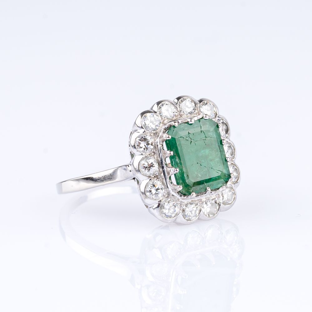 An Emerald Diamond Ring - image 2