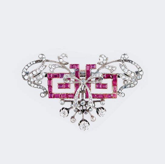 A fine Art-Nouveau Ruby Diamond Brooch