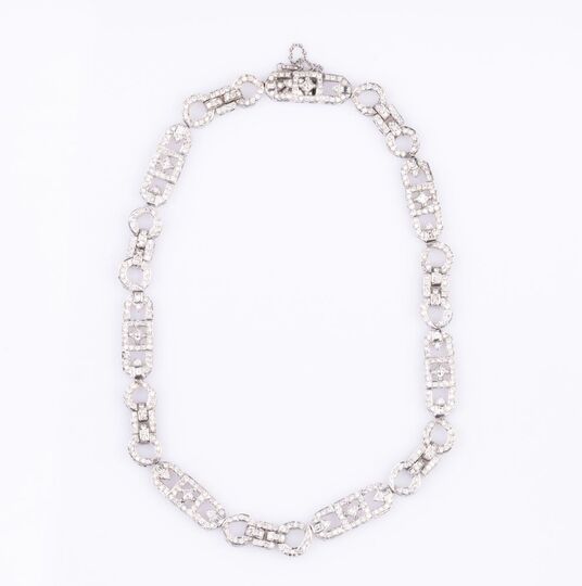 A fine, highcarat Diamond Necklace in Art-déco Style
