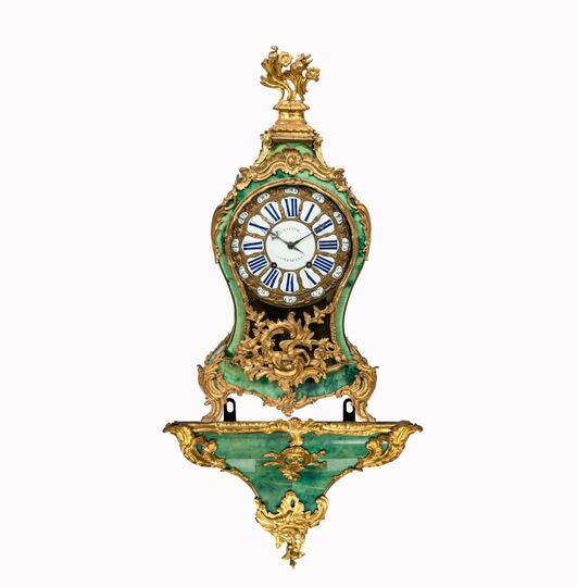 Louis XV Pendule auf Konsole