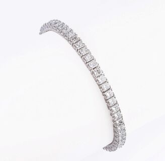 A high-carat, fine-white Diamond Bracelet