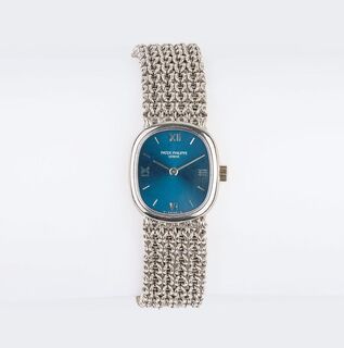 A Lady's Wristwatch 'Ellipse d'Or'