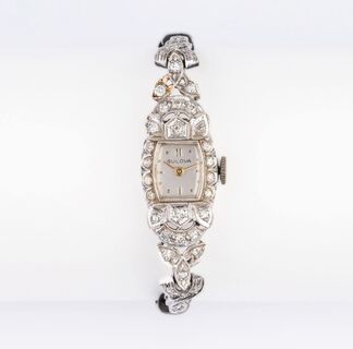 An Art-Déco Lady's Wristwatch with Diamonds