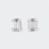 A Pair of Diamond Earstuds