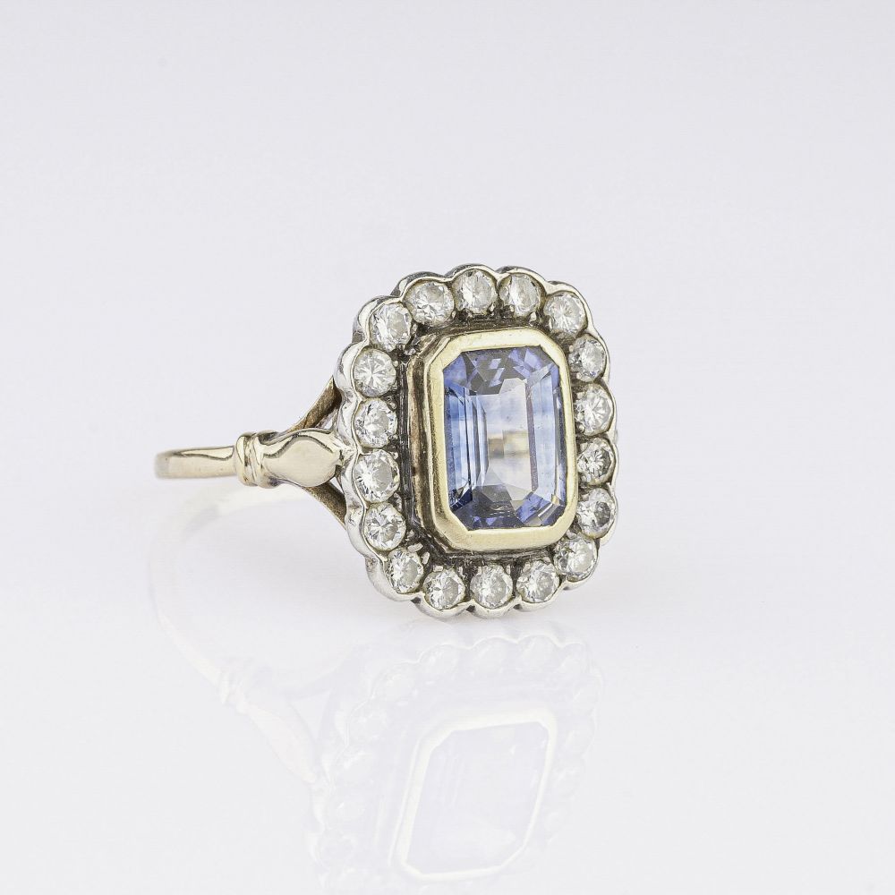 A Natural Ceylon Sappire Ring with Diamonds - image 2