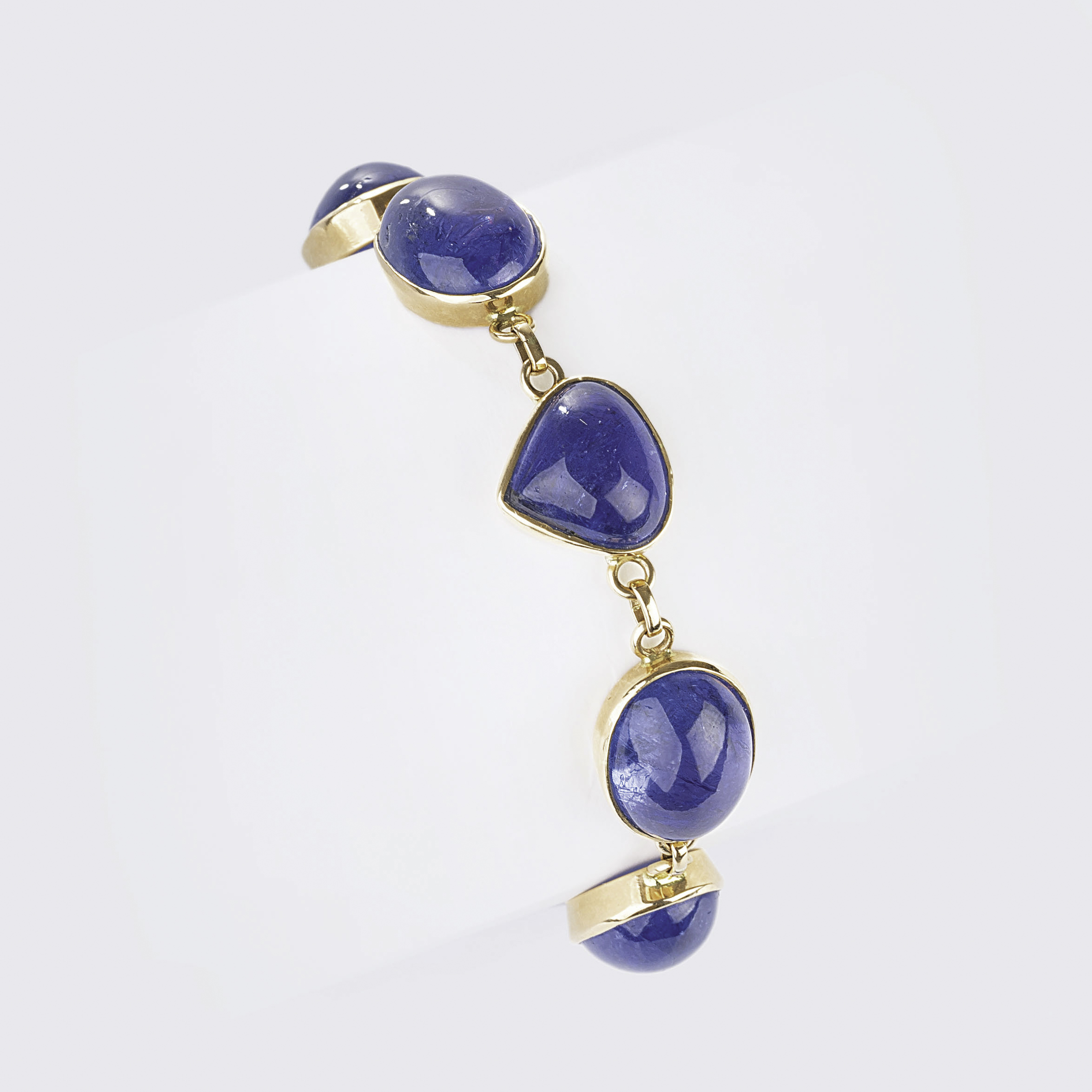 A Tansanite Bracelet A Tansanite Bracelet