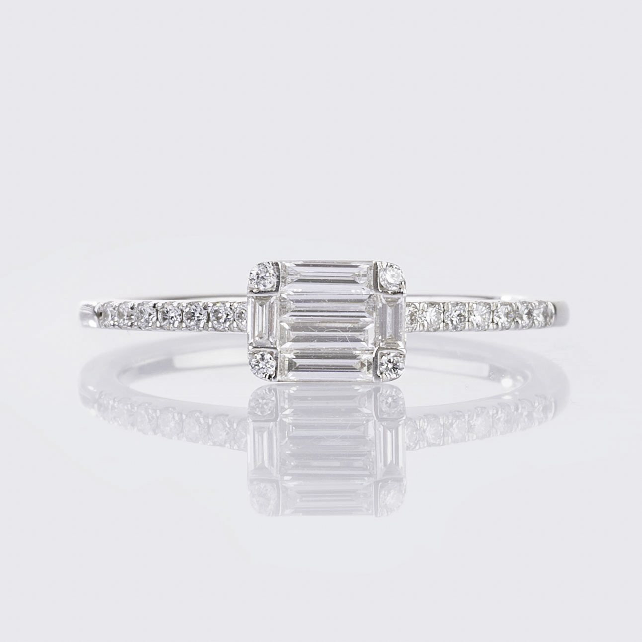 Zierlicher Diamant-Ring Zierlicher Diamant-Ring