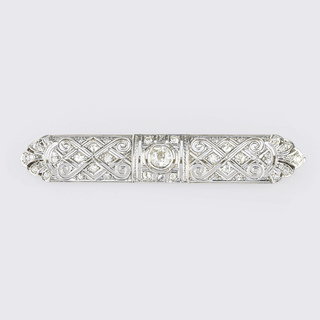 An Art-déco Diamond Brooch
