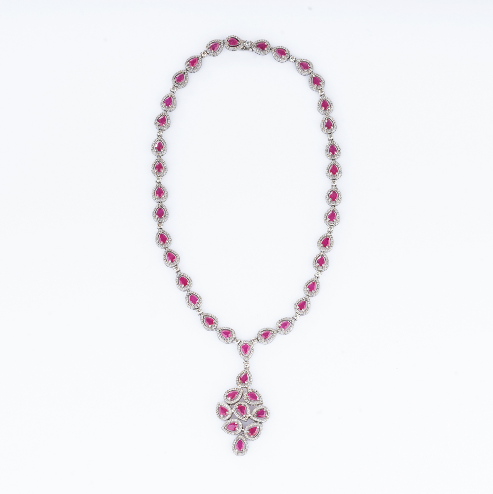 Opulentes Rubin-Brillant Collier 'Rouge et blanc' Opulentes Rubin-Brillant Collier 'Rouge et blanc'