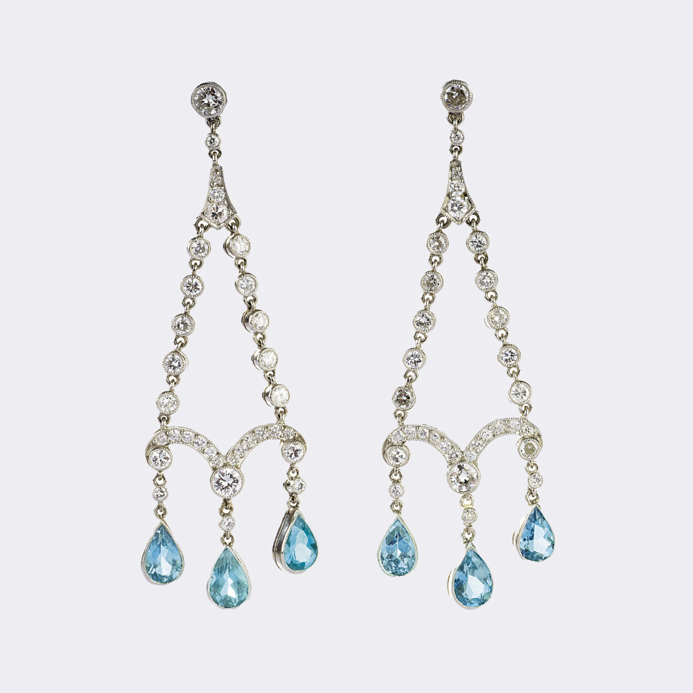 Paar Diamant-Ohrchandeliers mit Aquamarinen 'Santa Maria' Paar Diamant-Ohrchandeliers mit Aquamarinen 'Santa Maria'