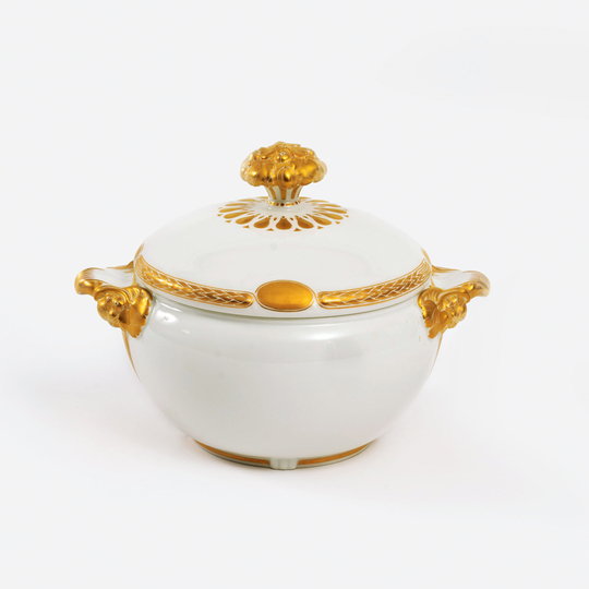 An Art Nouveau Lidded Tureen from the Ceres Service