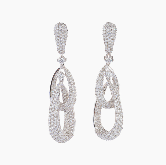 Pair of fine Diamond Earrings