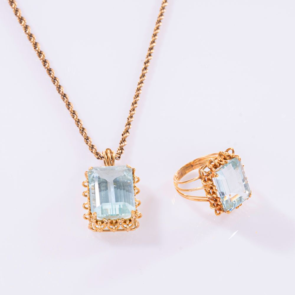 Aquamarin-Anhänger an Kette und Ring Aquamarin-Anhänger an Kette und Ring