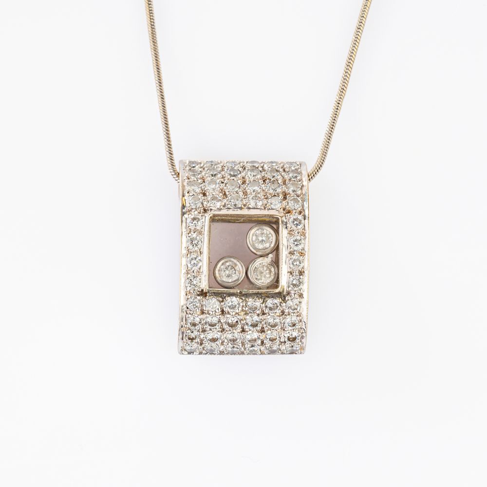 Brillant Anhänger an zarter Kette Brillant Anhänger an zarter Kette