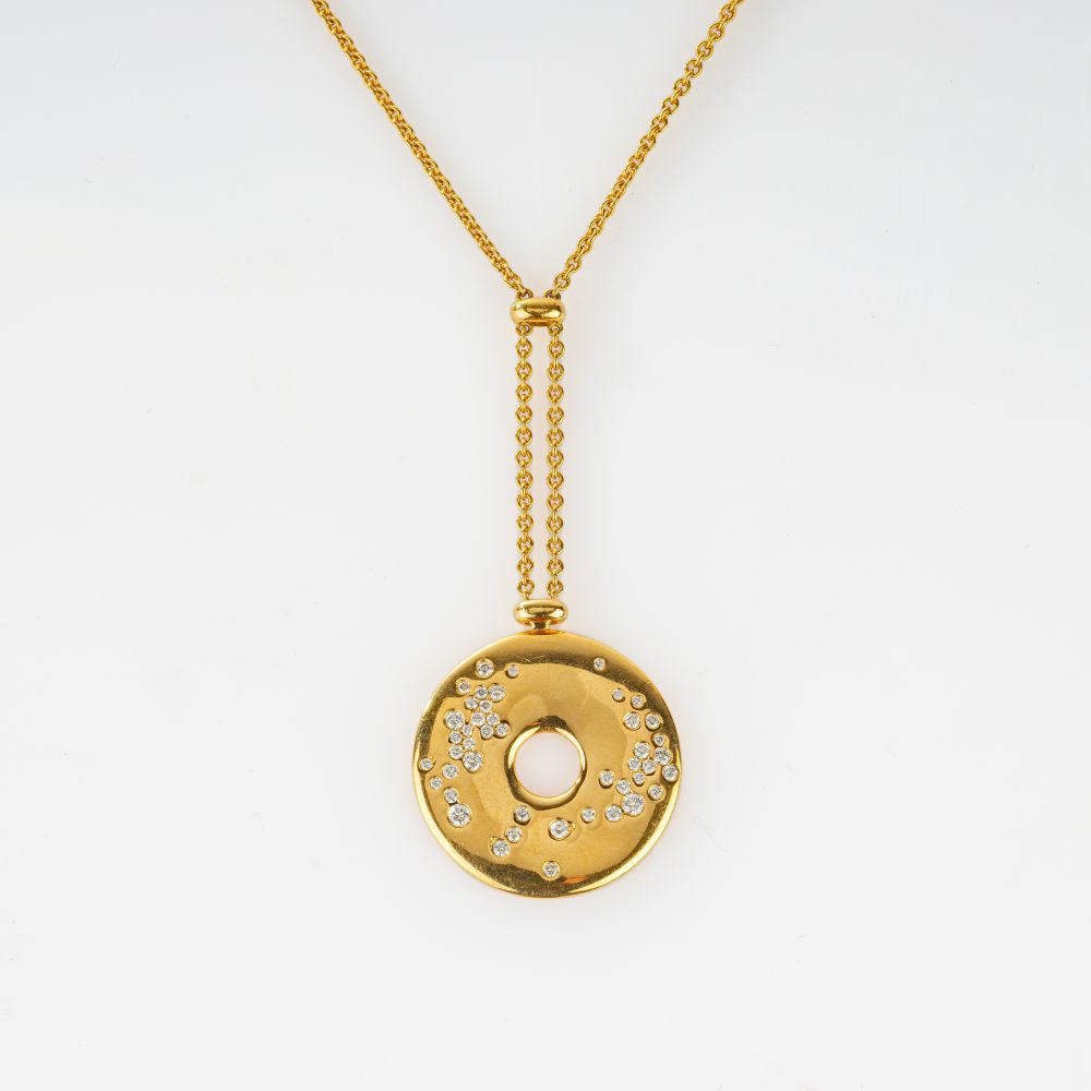 Modern Diamond Pendant with Chain Modern Diamond Pendant with Chain