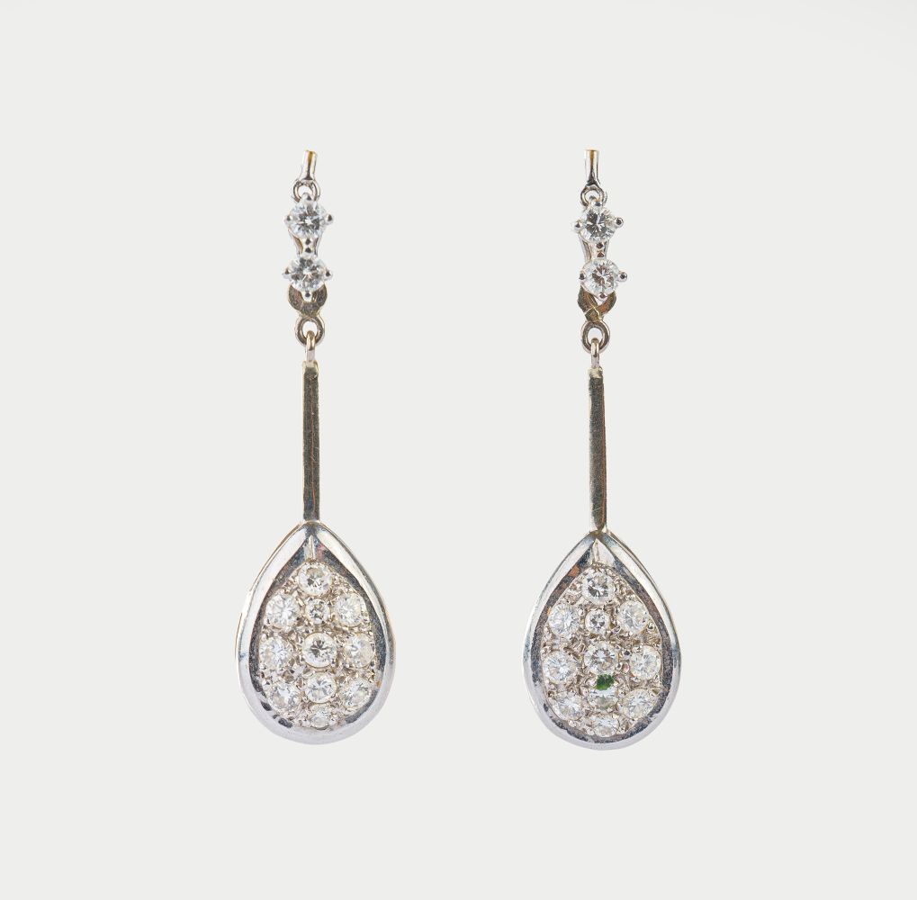 Pair of Diamond Earpendants Pair of Diamond Earpendants