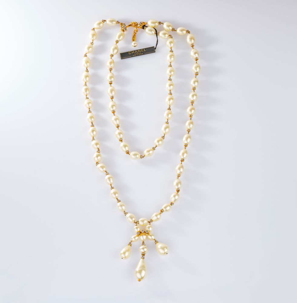 Chanel - Zweireihiger Faux Pearls Sautoir Zweireihiger Faux Pearls Sautoir