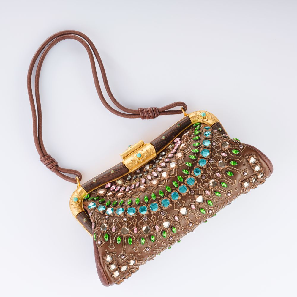 Extravagante Baguettetasche mit farbigem Strassbesatz - Bild 3