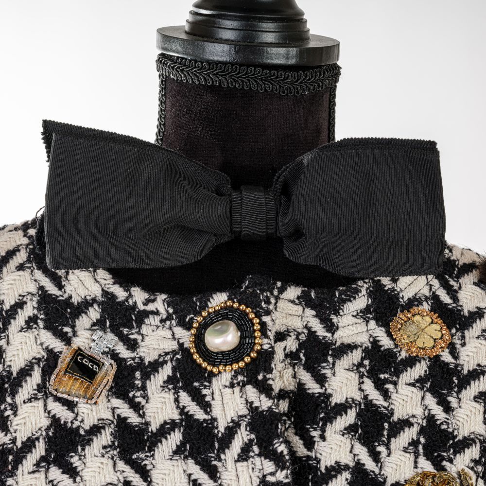 Seltene Tweedjacke mit aufwendigen Applikationen - Bild 6