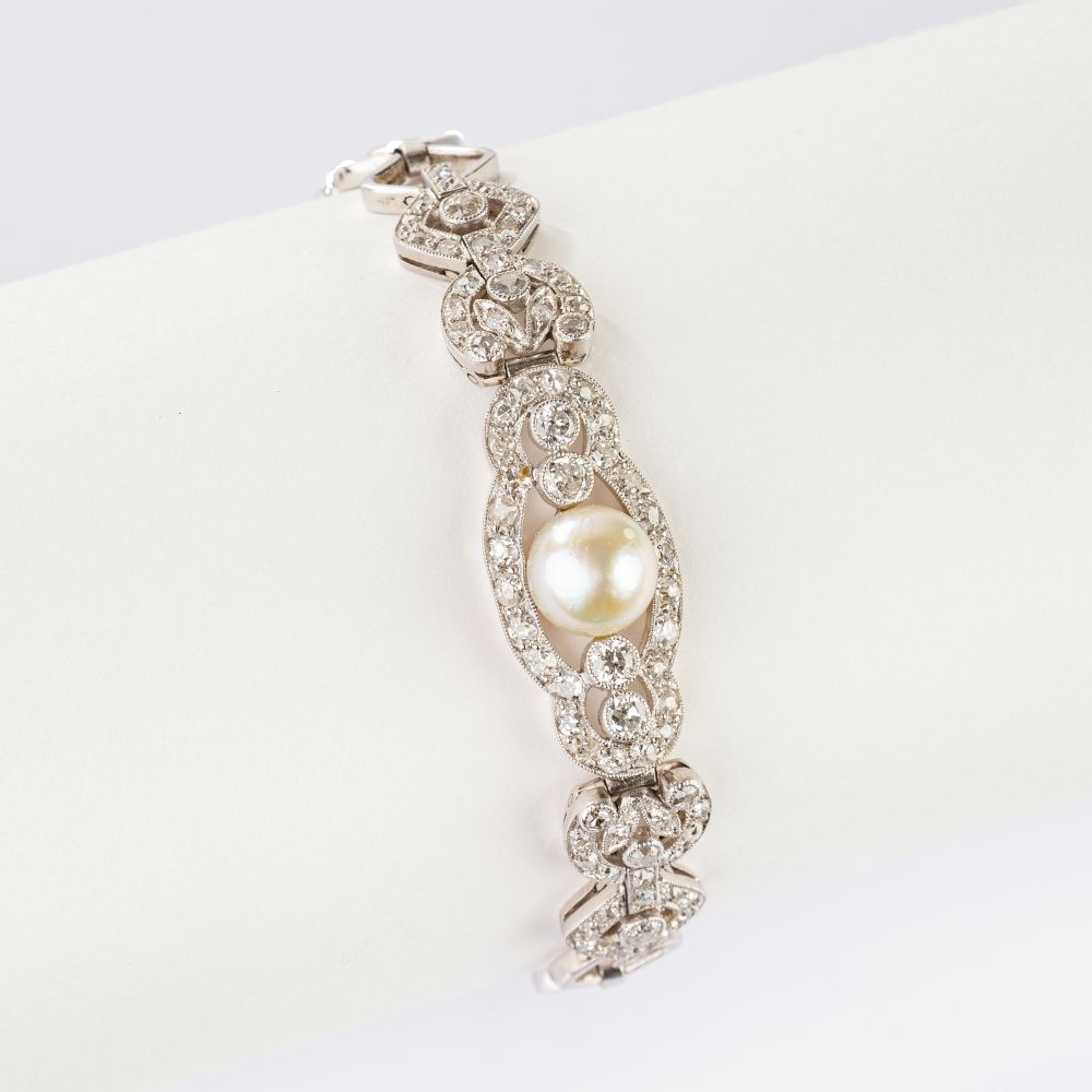 Art Nouveau Diamond Bracelet with Pearl Art Nouveau Diamond Bracelet with Pearl