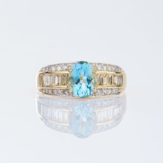 Aquamarin-Diamant Ring