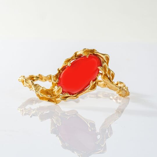Armband mit Koralle