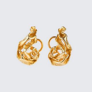 Paar goldene Ohrclips